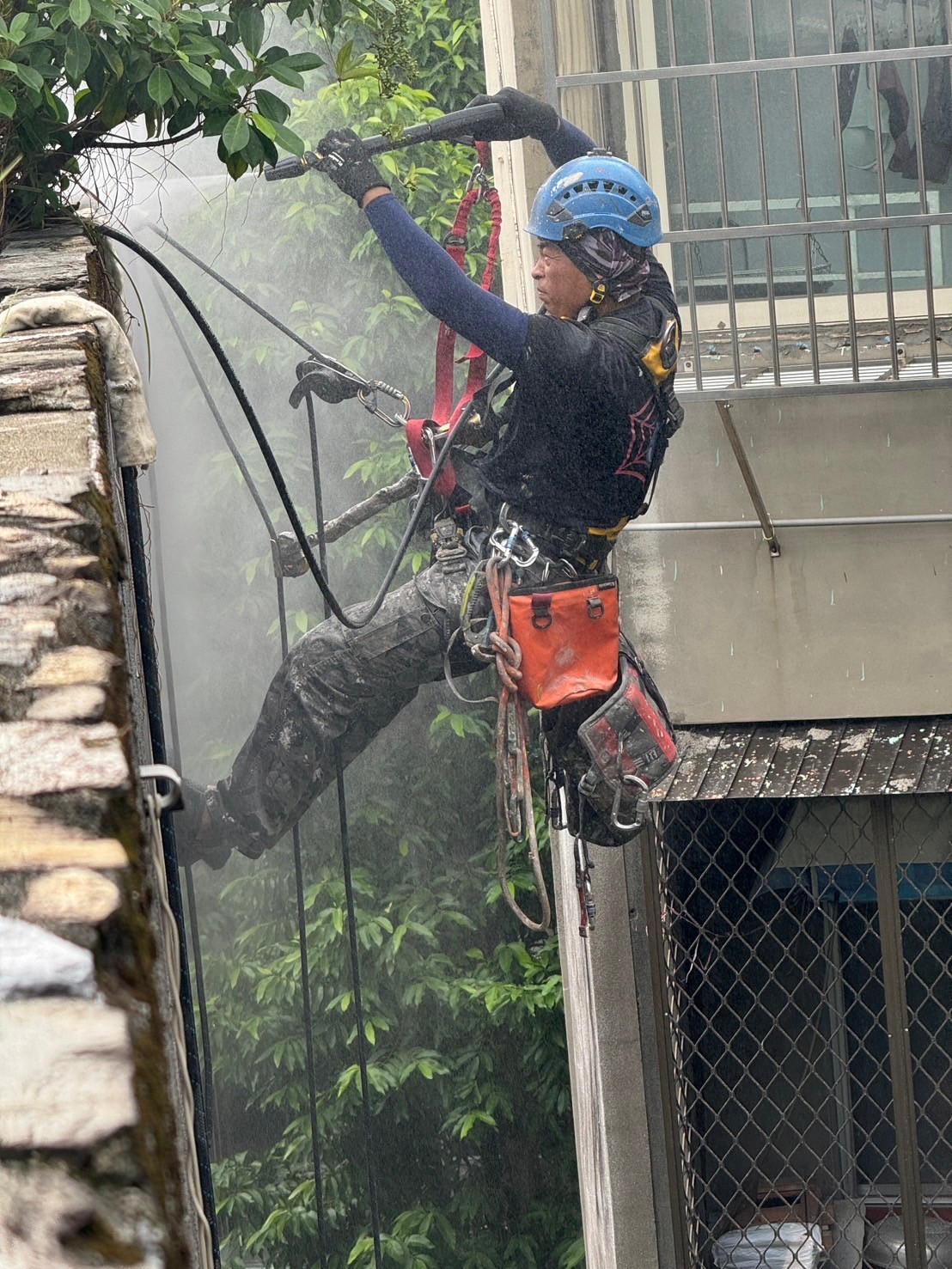 公寓外牆漏水如何處理?老舊建築3大解決方案