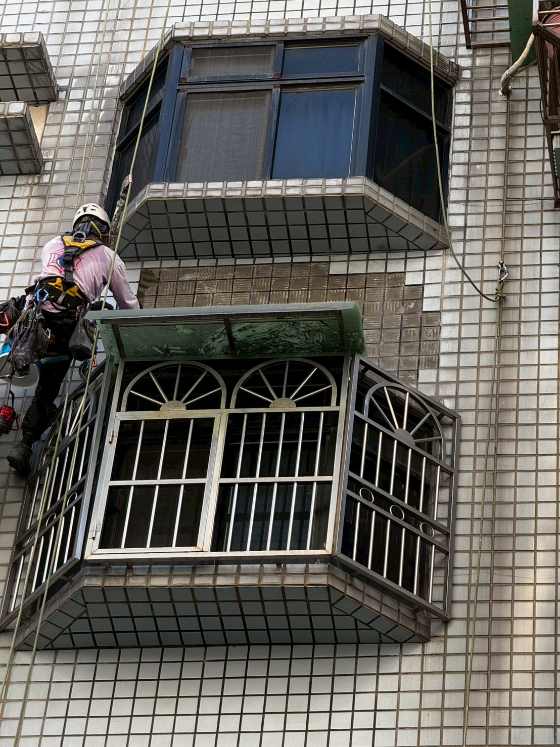 外牆修繕可以只修局部嗎？什麼情況需要整面做