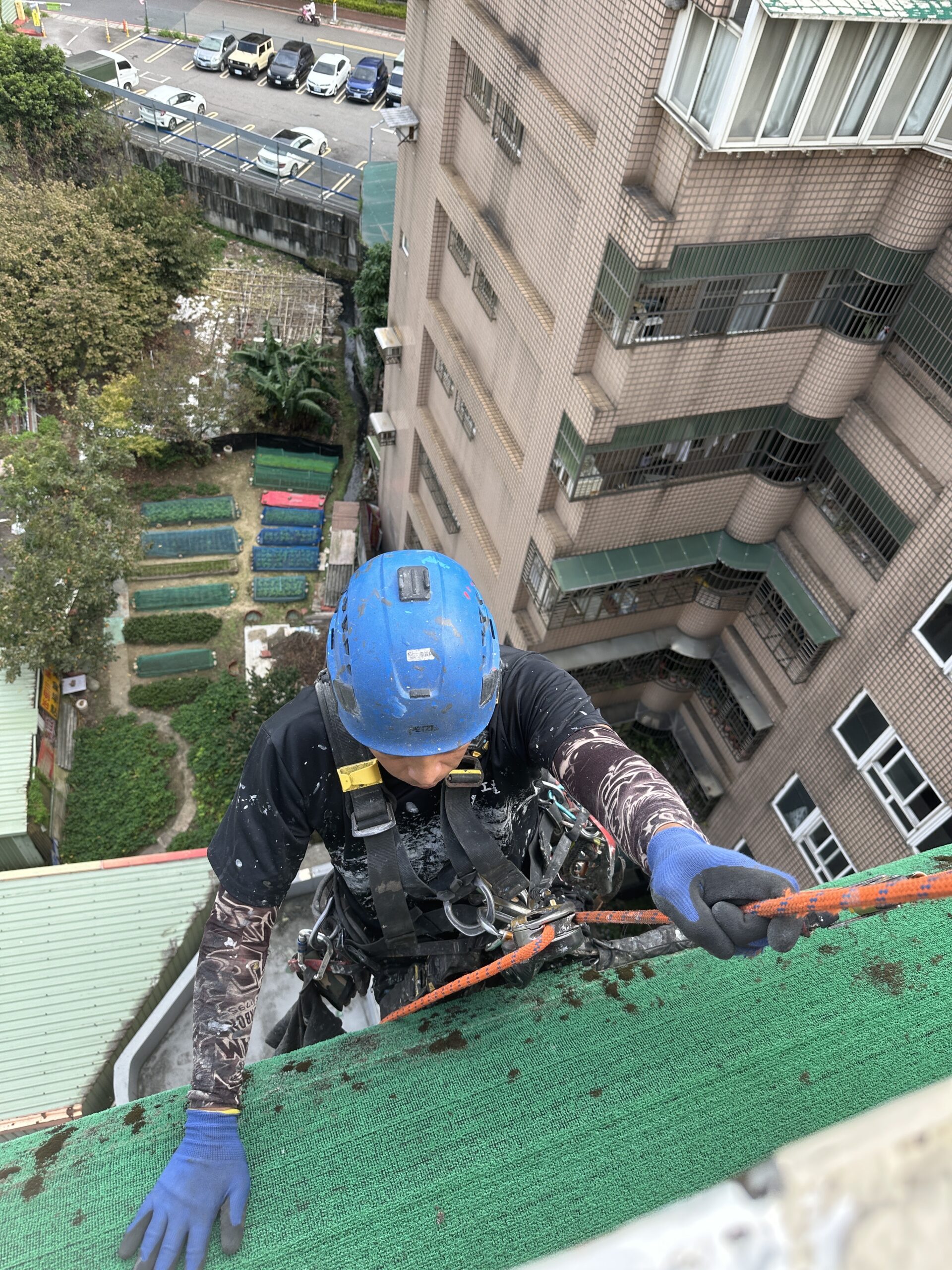 桃園外牆工程｜桃園市蘆竹區草皮舖設工程｜瀛升外牆工程