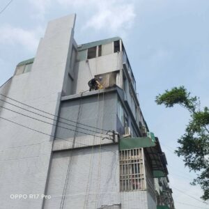 桃園外牆防水｜屋頂瓦礫拆除後擦防水｜外牆防水